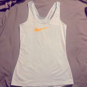 Nike xs workout top.